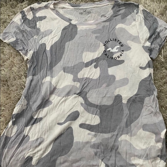 Hollister Camo Tee - Picture 1 of 1